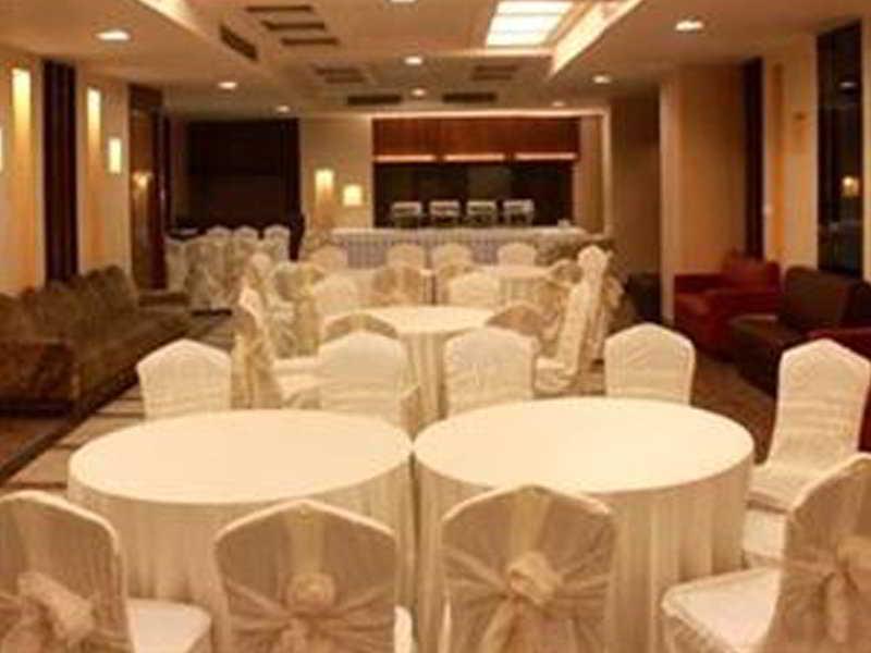 Comfort Inn Gsk Amritsar Luaran gambar